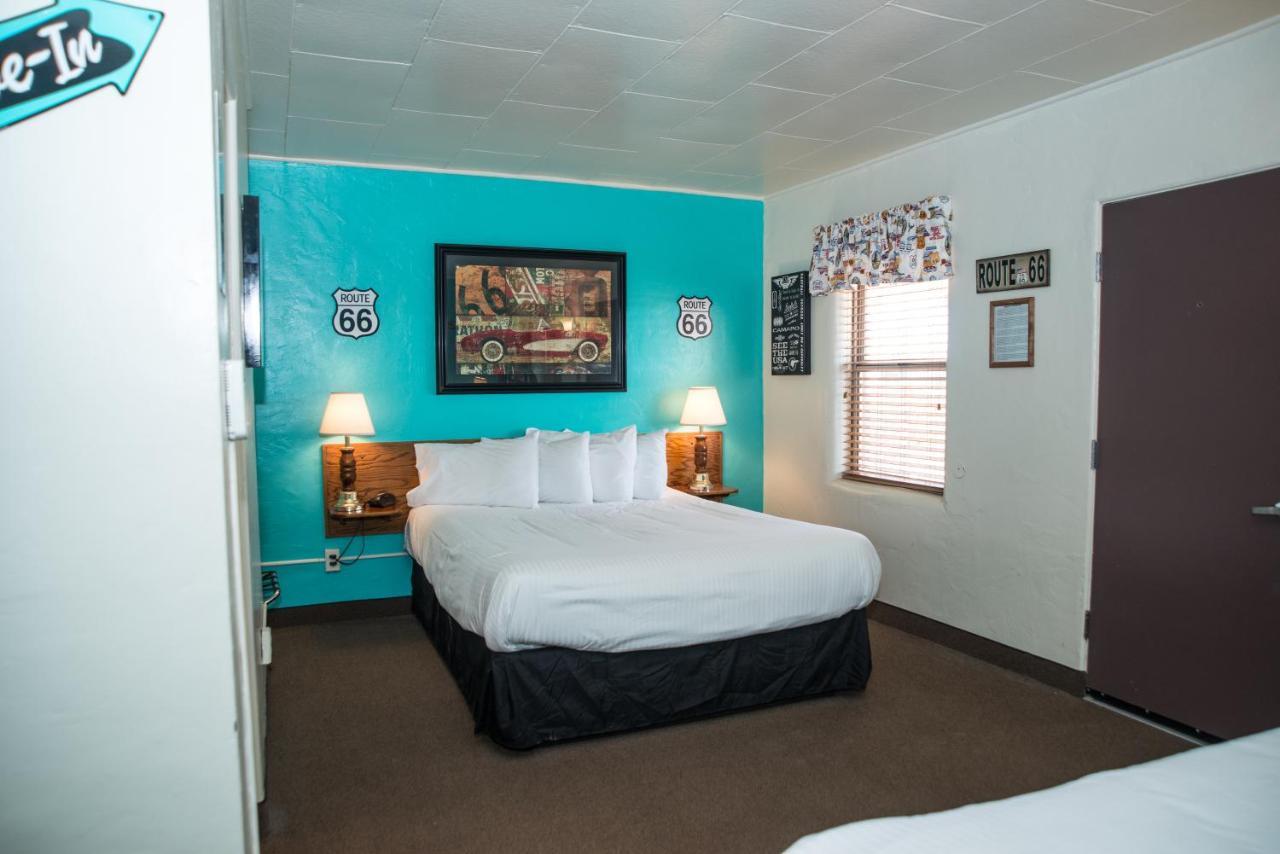 Historic Route 66 Motel Seligman Exterior photo
