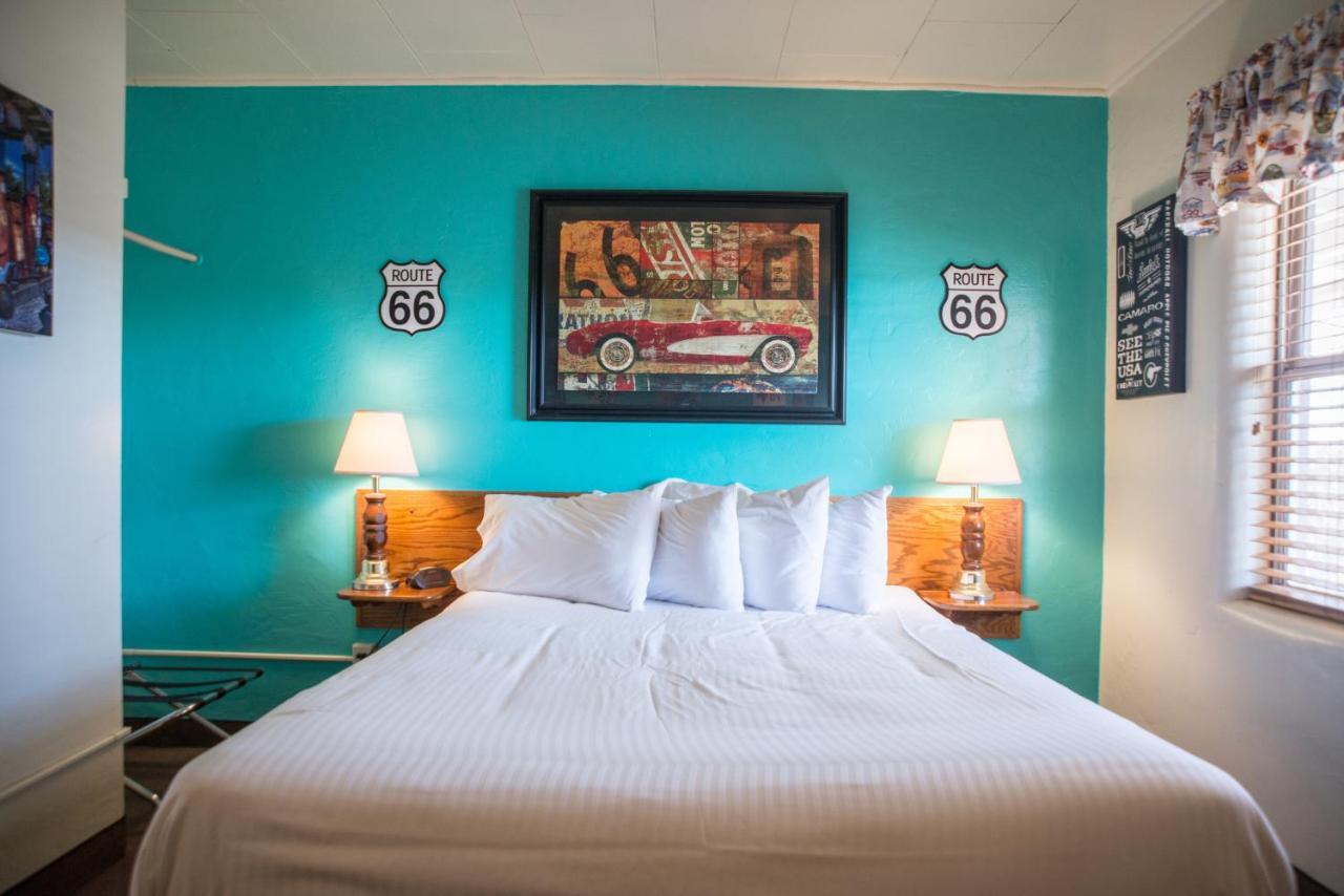 Historic Route 66 Motel Seligman Exterior photo